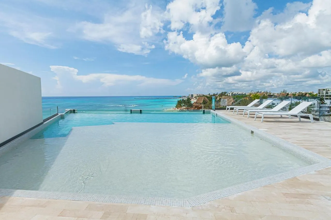 Ocean Blue Front Beach Apartment Playa del Carmen