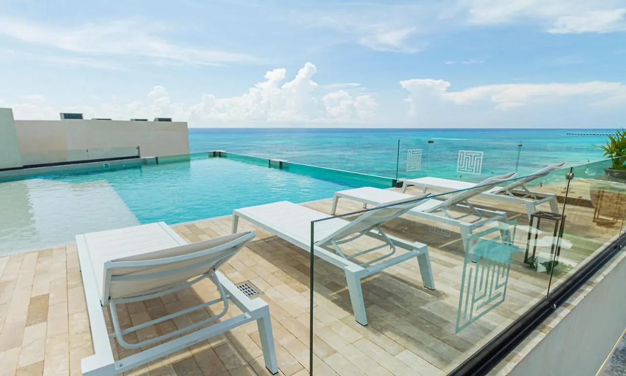 Ocean Blue Front Beach Apartment Playa del Carmen