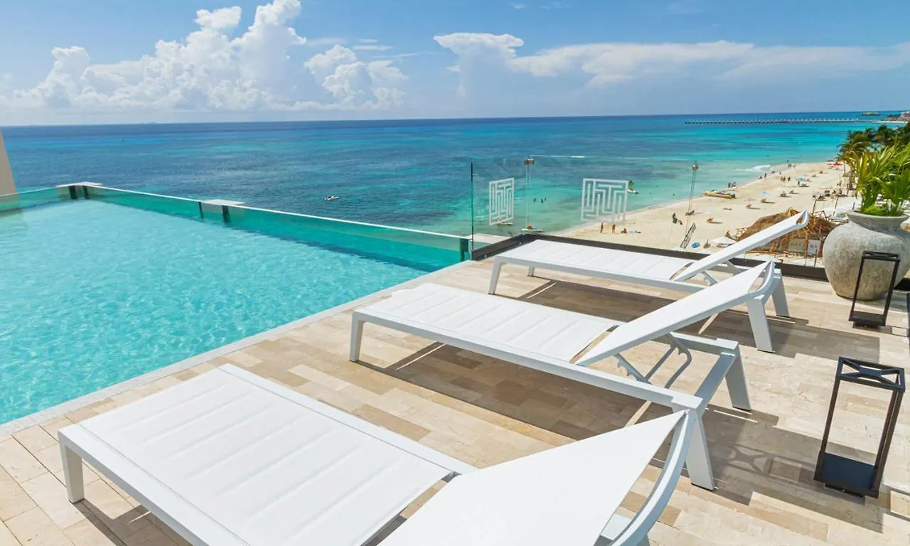 Ocean Blue Front Beach Apartment Playa del Carmen Mexico