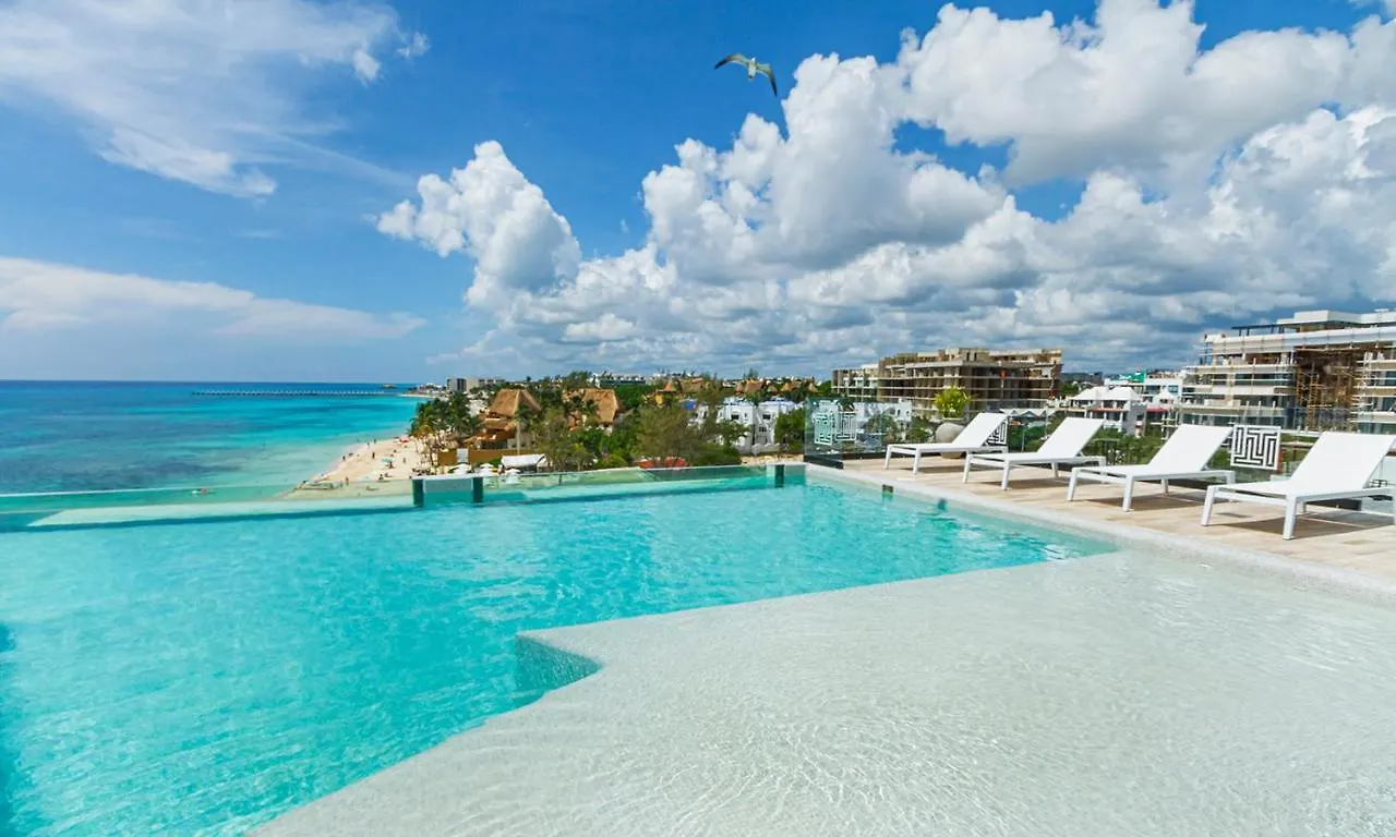 Ocean Blue Front Beach Apartment Playa del Carmen