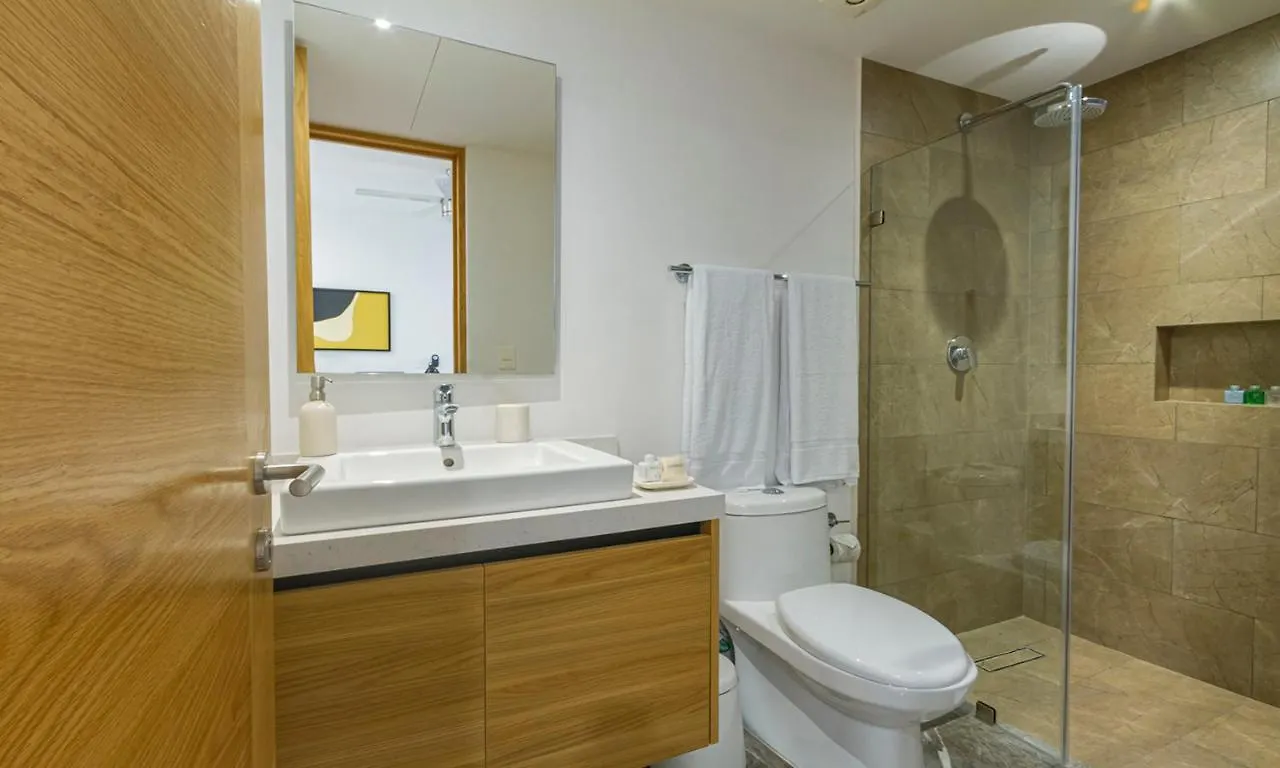 Ocean Blue Front Beach Apartment Playa del Carmen