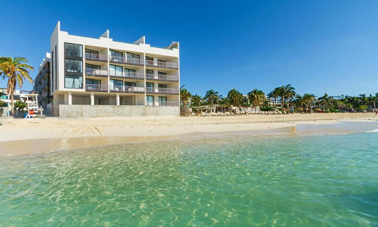 Ocean Blue Front Beach Apartment Playa del Carmen