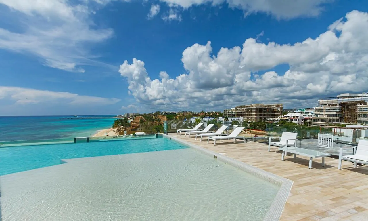Ocean Blue Front Beach Apartment Playa del Carmen